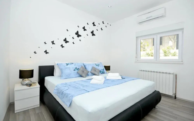 Luxury Villa Rooftop Pool !avbl in Season