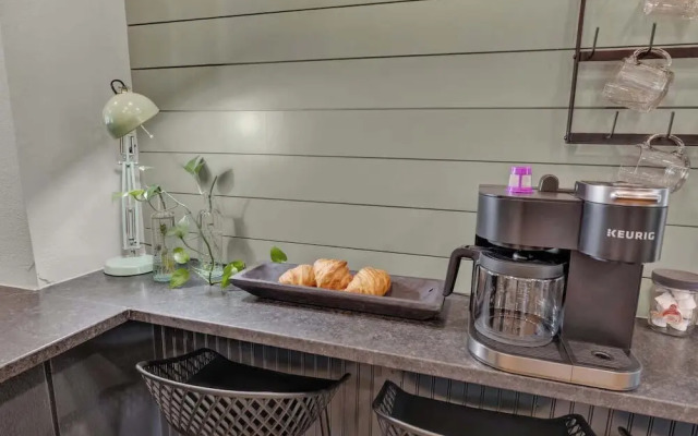 Walk to Schlitterbahn With Firepit