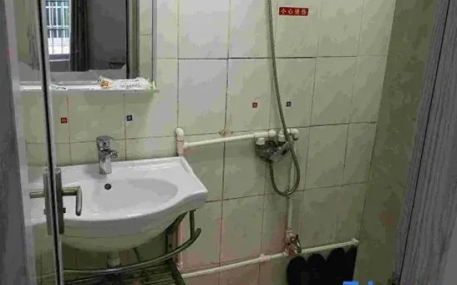 Beihai Longchang Hotel (Old Street)