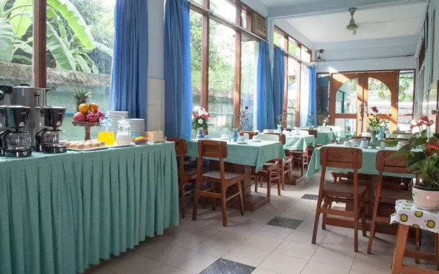 Mother Land Inn 2