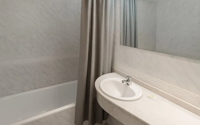 Ba 5ta Avenida Hotel