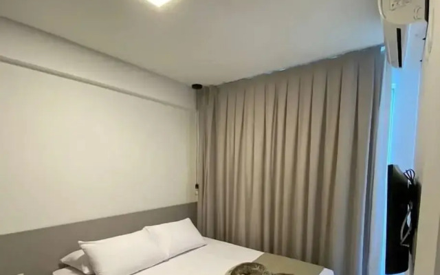 Edificio Promenade II Apt 205