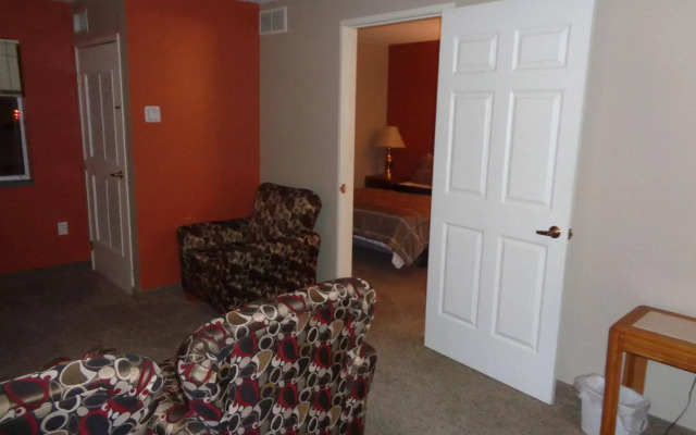 Riverview Suites
