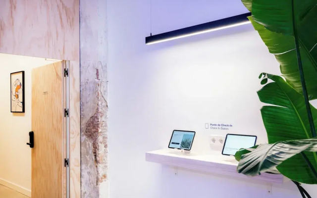 Colo Colo. The Smart Hostel Valencia