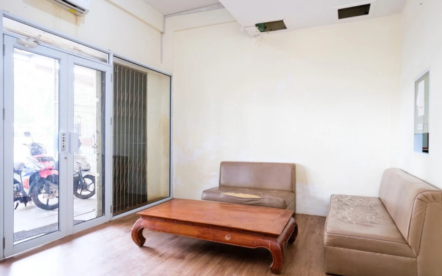 RedDoorz Syariah @ Ameria Bandara Nongsa Batam – Guest Rooms – Batam