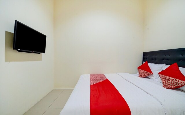Super OYO 90778 River inn Malioboro
