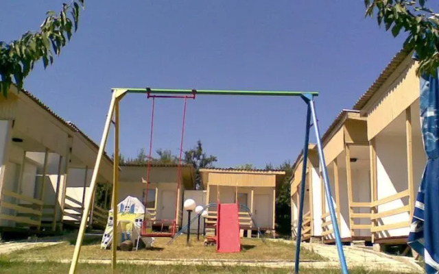 Krimski Guest House and Bungalows