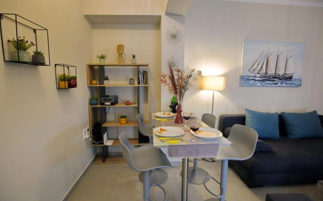 Matoulas Luxury Apartment