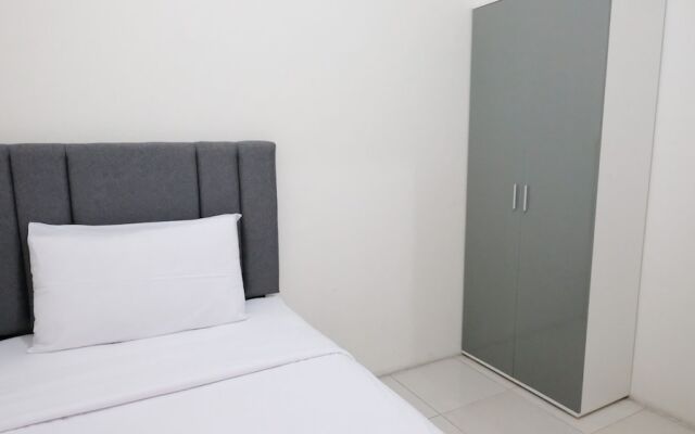Homey 2Br At Puncak Permai Apartment