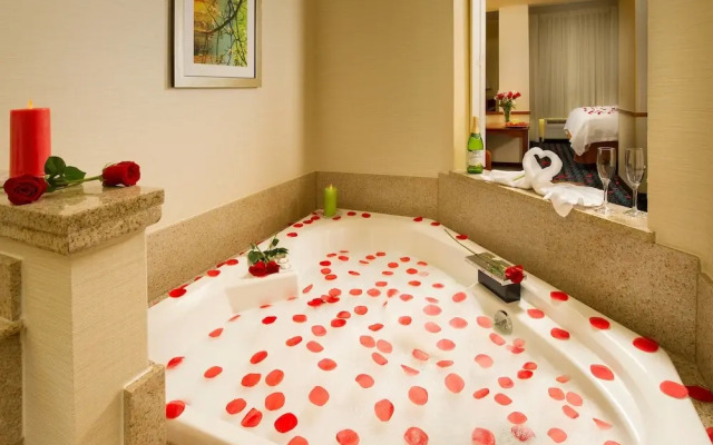 Fairfield Inn & Suites Marshall