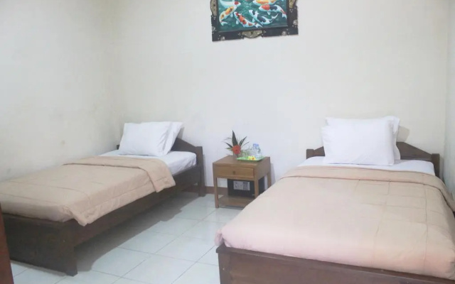 Taxa Raya Guest House – Guest Rooms – Kuta