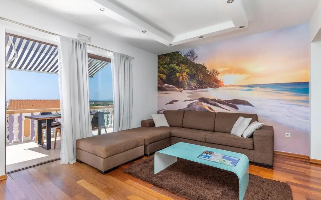 Beautiful Apartment in Povljana With Wifi and 2 Bedrooms