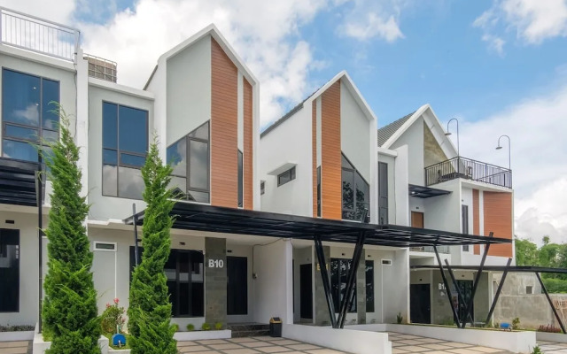 TwoSpaces Living at BSB Villa Maharaja