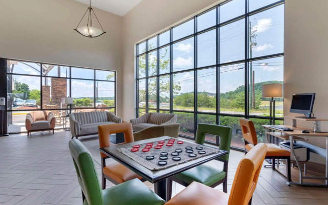 Comfort Suites Kodak Sevierville
