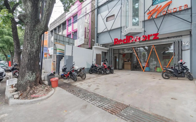 RedDoorz Plus @ Karapitan Street