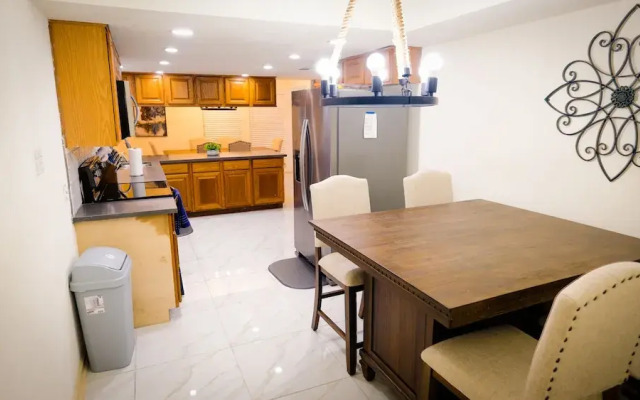 3Bdrm 2.5Bath 4Beds - IAH Arprt Spring