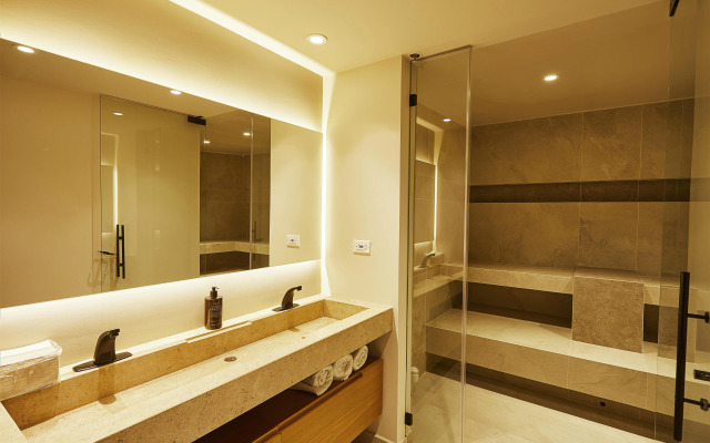 EK Hotel By Preferred Hotels Group