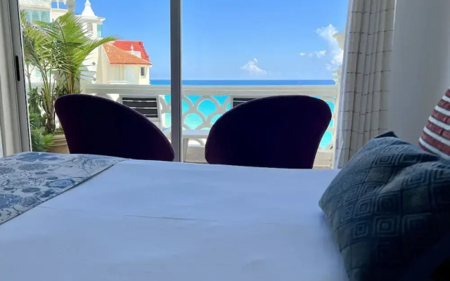 Beach and Ocean Front Apartments 1