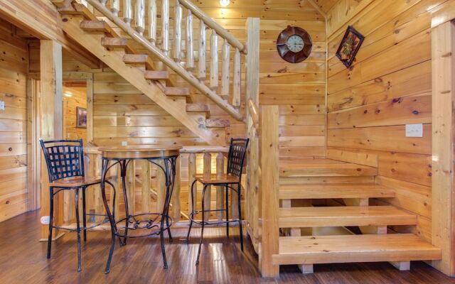 Moonlight Theater Lodge