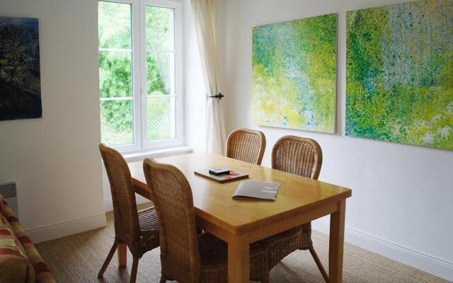 Val Rive - Sisley Apartment