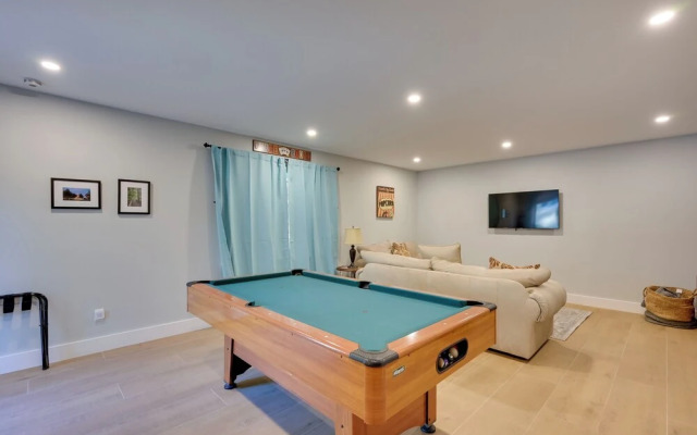 Inverness Getaway ~ 4 Mi to Henderson Lake!