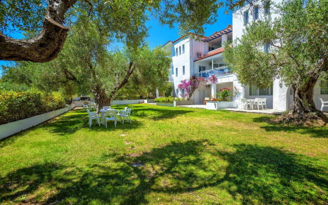 Xenios Faros Apartments