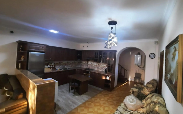 3.5-bedroom home in the center of Gyumri