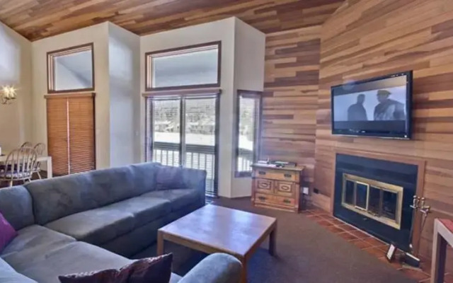 RedAwning Lakeside 1633