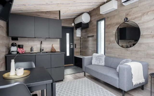 Private & Luminous Suite with lake views