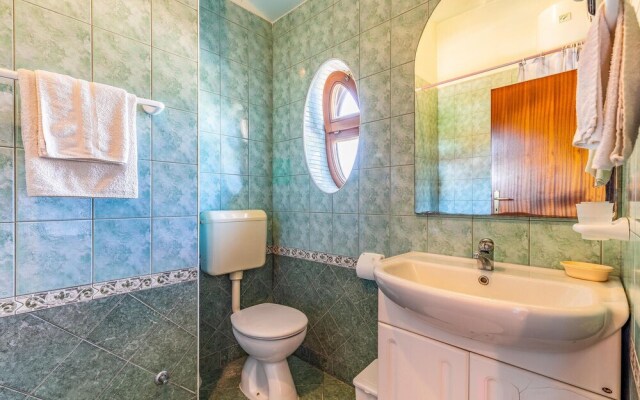 Stunning Home in Medulin With Wifi and 7 Bedrooms