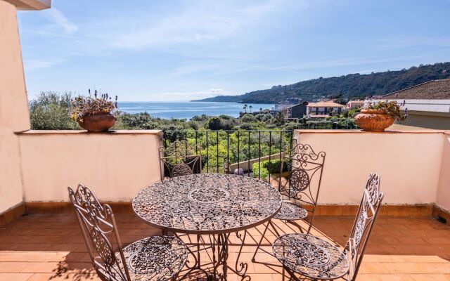 Villa Leone with Pool by Wonderful Italy