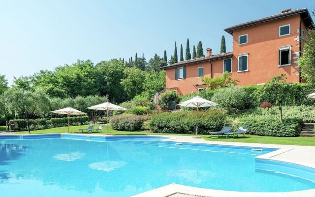 Apartment in Costermano With Garden, Sauna, Swimming Pool