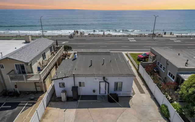 Carlsbad Blvd Villa in Carlsbad