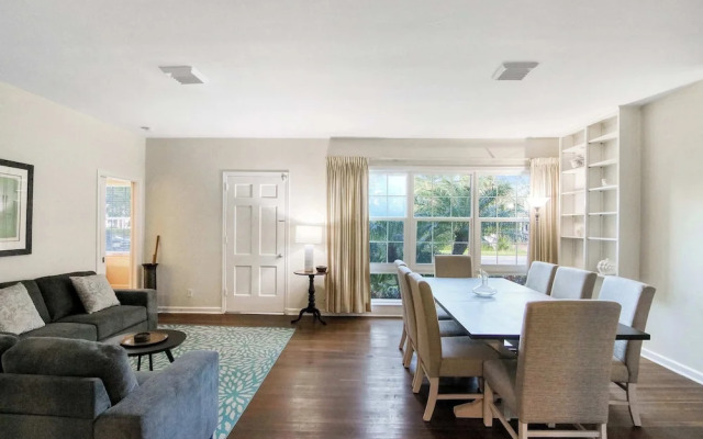 Sun, Shells and Seaspray w/ Lanai