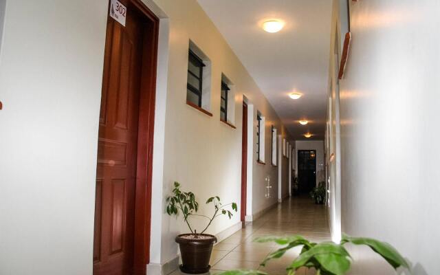 Eron Hotel
