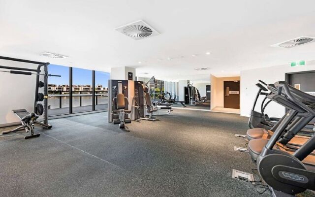 Melbourne Private Apartments - Collins Wharf Waterfront, Docklands