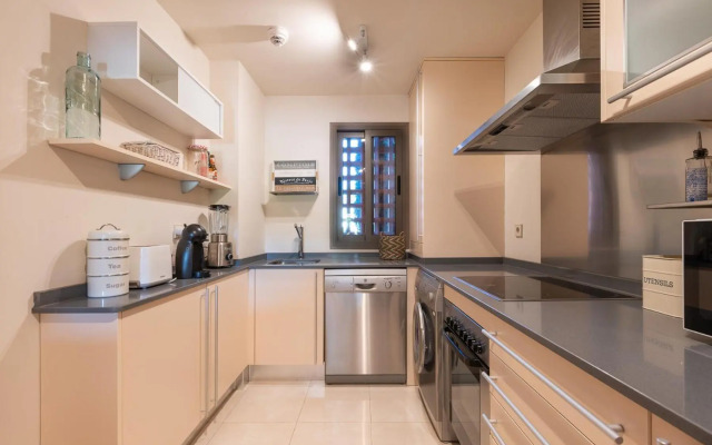 Sailor House in the new golden mile