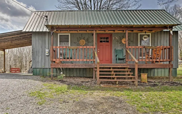 Remote Kentucky Cabin w/ Fire Pit & 2 Ponds