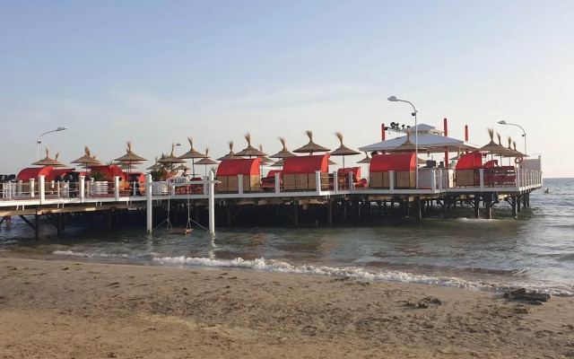 Big Apartment by the sea in Durres