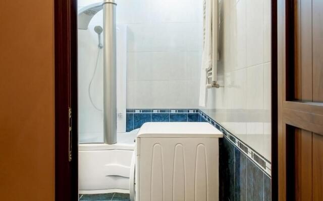 1 Bedroom Apartment near Vernissage