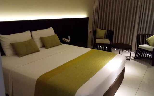 Good Wood Airport Hotel