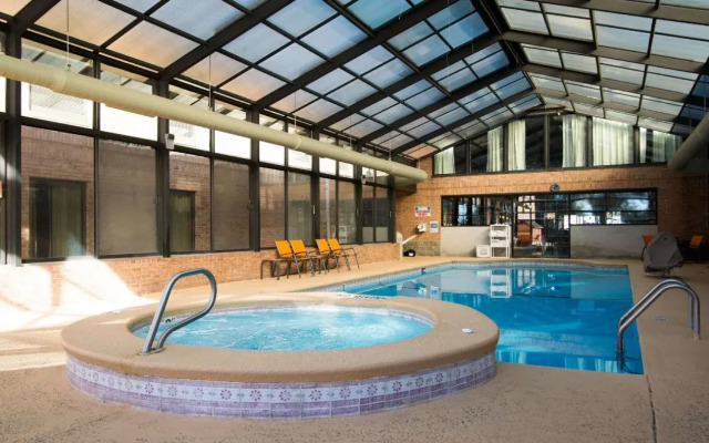 Comfort Inn & Suites Perry National Fairgrounds Area