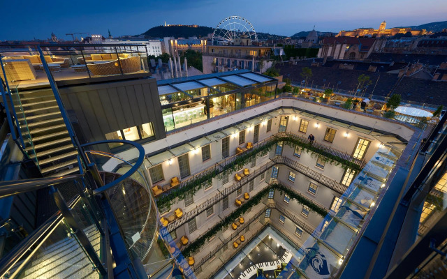 Aria Hotel Budapest by Library Hotel Collection