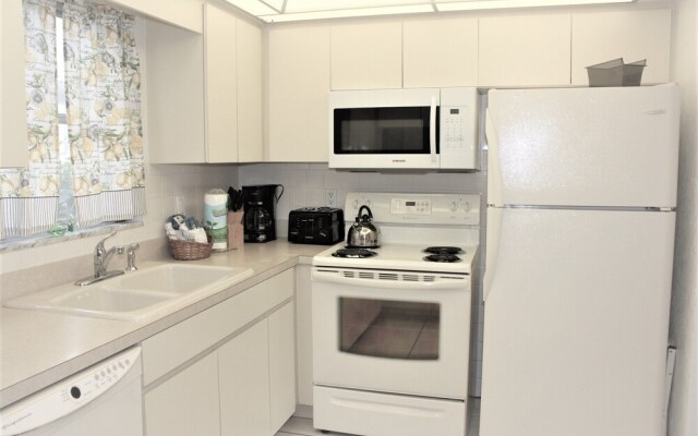 Jamaica Royale - 019 - 1 Br Condo