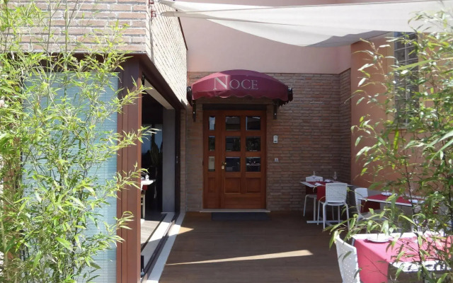 Villa Noce - Guest House