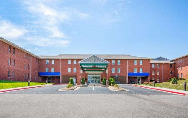 Holiday Inn Express in Hoge Hall On Ft. Leavenworth.