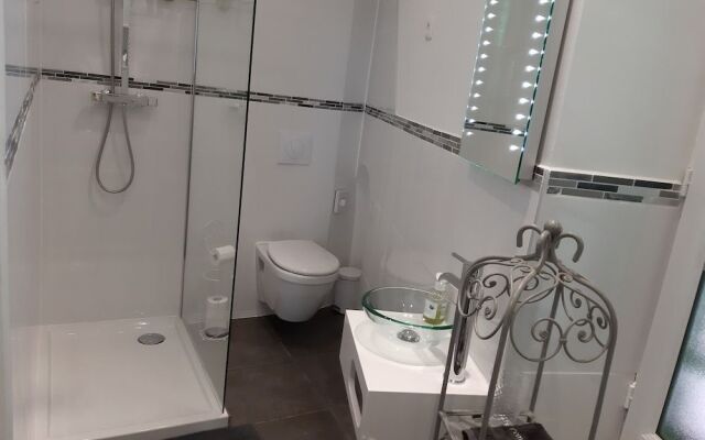 Les Volets Verts Aulnay