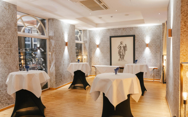 Radisson Blu Balmoral Hotel, Spa