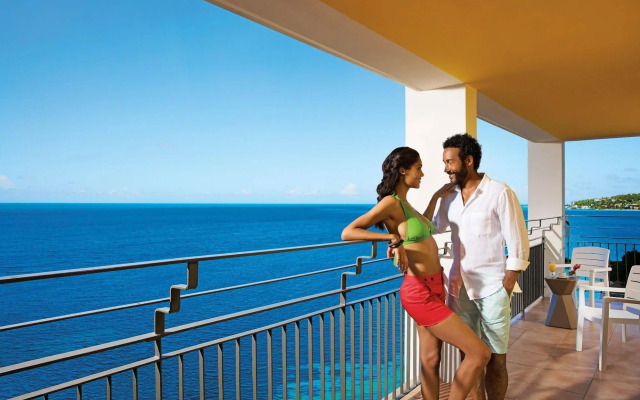 Sunset Beach Resort Spa and Waterpark All-Inclusive