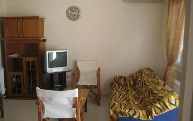 Dimitra Apartments